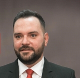 Deputatul Vlad Popescu Piedone : Condamn ferm decizia Guvernului de a nu majora alocațiile așa cum este prevăzut în lege