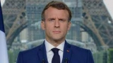 Emmanuel Macron scapă Franța de sub control după ce protestatarii antivaccin au pătruns într-o primărie