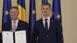 Klaus Iohannis îi răspunde lui Dan Barna: 'Nu știu care e treaba cu praful, poate mă lămurește respectivul politician 