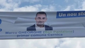 fratia-clanurilor-interlope-cu-politicienii-candidatul-pmp-la-primaria-cernica-marcu-gheorghe-zis-don-pantalone-i-a-botezat-copilul-interlopului-nutu-camataru-in-anul-2001-48240-1.jpg