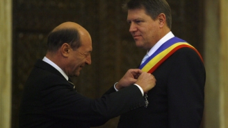 miza-din-spatele-congresului-pnl-il-va-urma-klaus-iohannis-pe-traian-basescu-49390-1.jpg