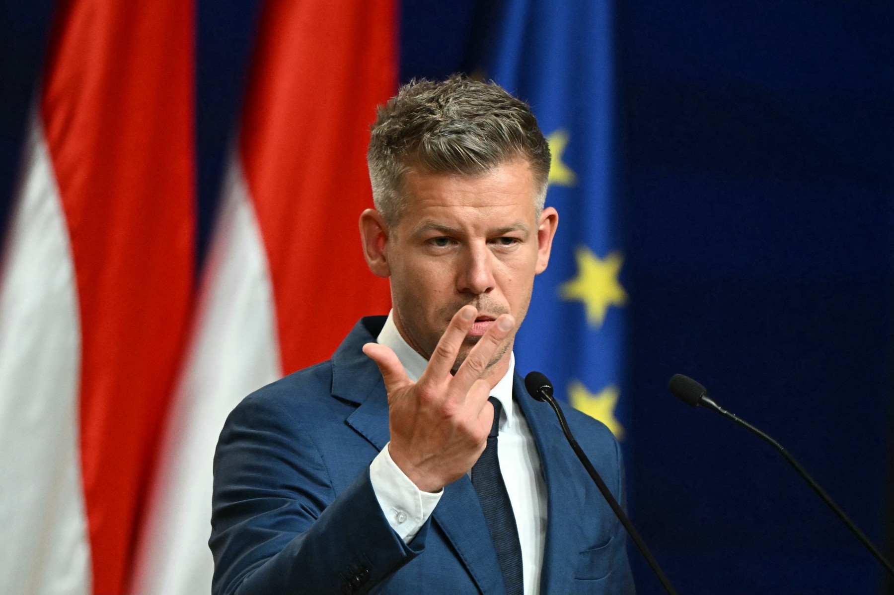 Péter Magyar: Există o lipsă de leadership politic în Uniunea Europeană / UE trebuie să decidă dacă vrea „doar să supraviețuiască sau să câștige”
