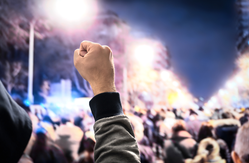 Organizațiile neguvernamentale Lupii Tricolori, Rezistența şi Corupția ucide organizează duminică un protest în București pentru „stoparea violenței și extremismului”