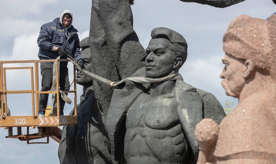 Decizie istorică la Kiev: Ucraina condamnă atrocitățile comise de URSS împotriva maghiarilor din Transcarpatia
