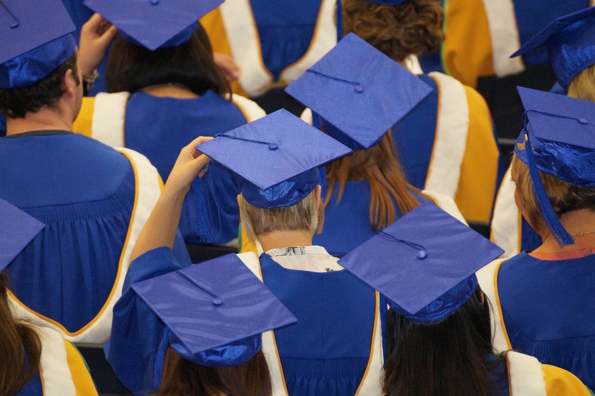 ANOSR cere Ministerului Educației un cuantum minim de 1.050 de lei pentru bursa socială a studenților