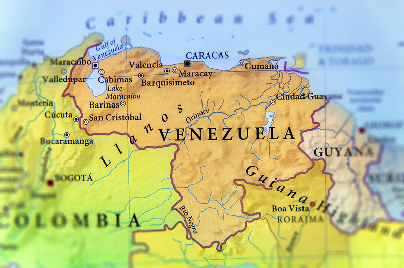 Casa Albă acordă unei companii private o concesiune pe 100 de ani pentru exploatarea petrolului venezuelean