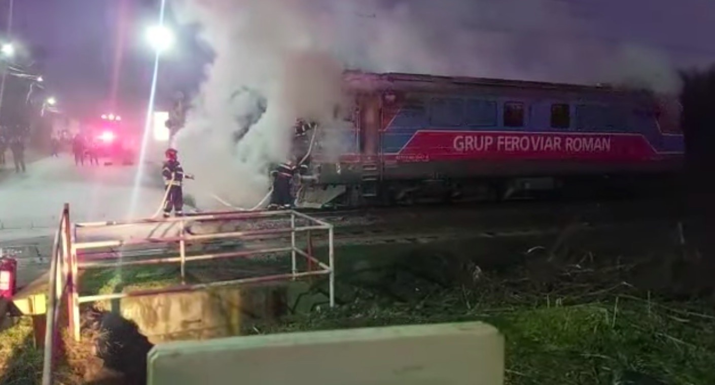 Incendiu la o locomotivă în staţia Buftea / Circulaţia feroviară, afectată temporar între Periş şi Chitila