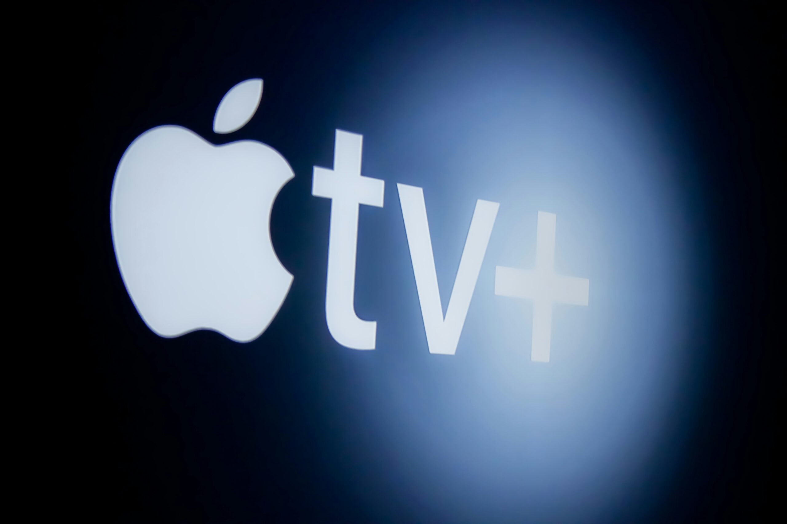 Apple TV s-a lansat oficial în România: cât costă un abonament pe lună
