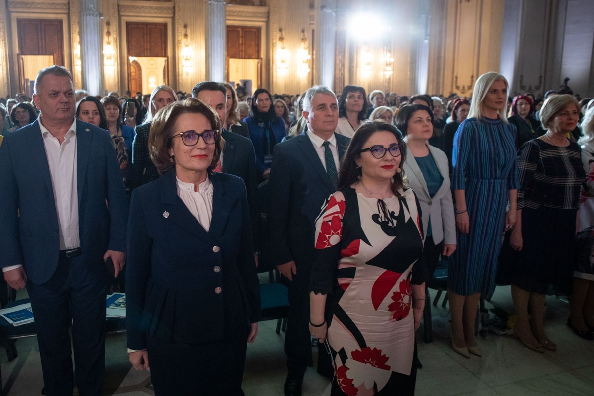 Liberala Cristina Trăilă, după ce a fost audiată la DNA, a afirmat că nu i-a cerut lui Valeriu Iftime retragerea sprijinului preşedintelui ANSVSA
