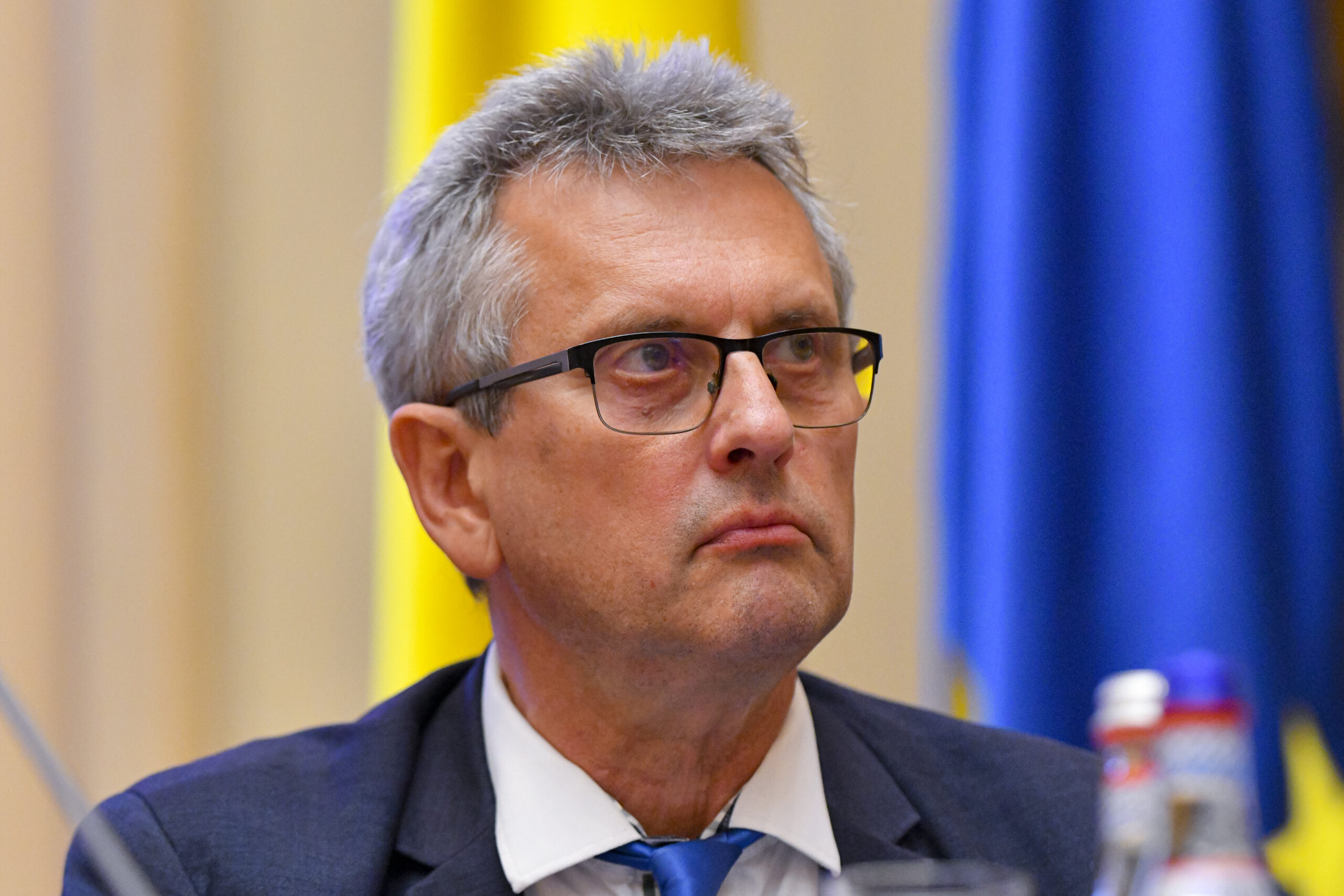 Economistul șef al BNR: România are nevoie de un pact între forțele politice, în următorii patru ani, pentru a reduce deficitul bugetar sub 3%