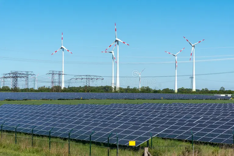 Avem noroc în SEN că vine multă energie de la vânt şi soare