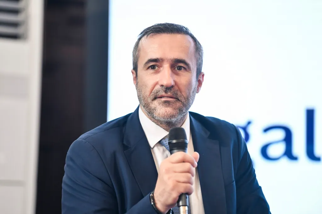 Patronatul firmelor care aduc muncitori străini cere un nou ordin pentru deblocarea angajărilor. Pierderi estimate la 50 de milioane de lei