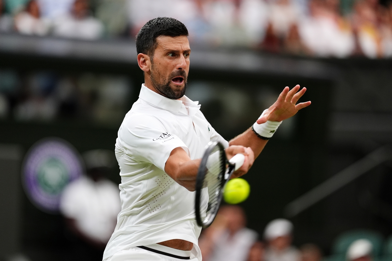 Novak Djokovic, învins la debutul la Shanghai Masters 2026 de polonezul Hubert Hurkacz