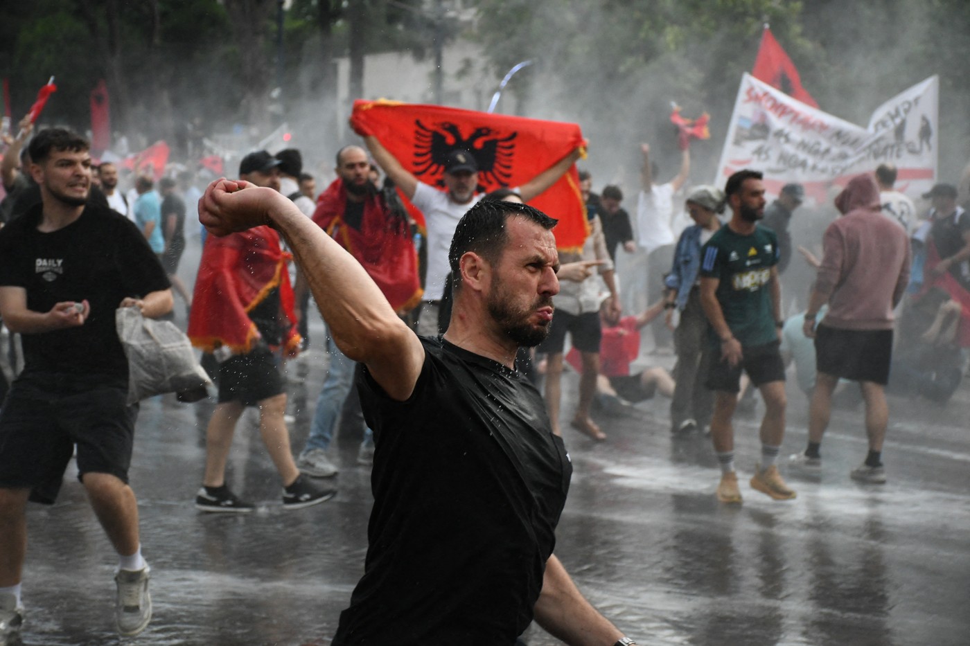 Proteste în Albania / Ciocniri între poliţie şi studenţi, la Tirana