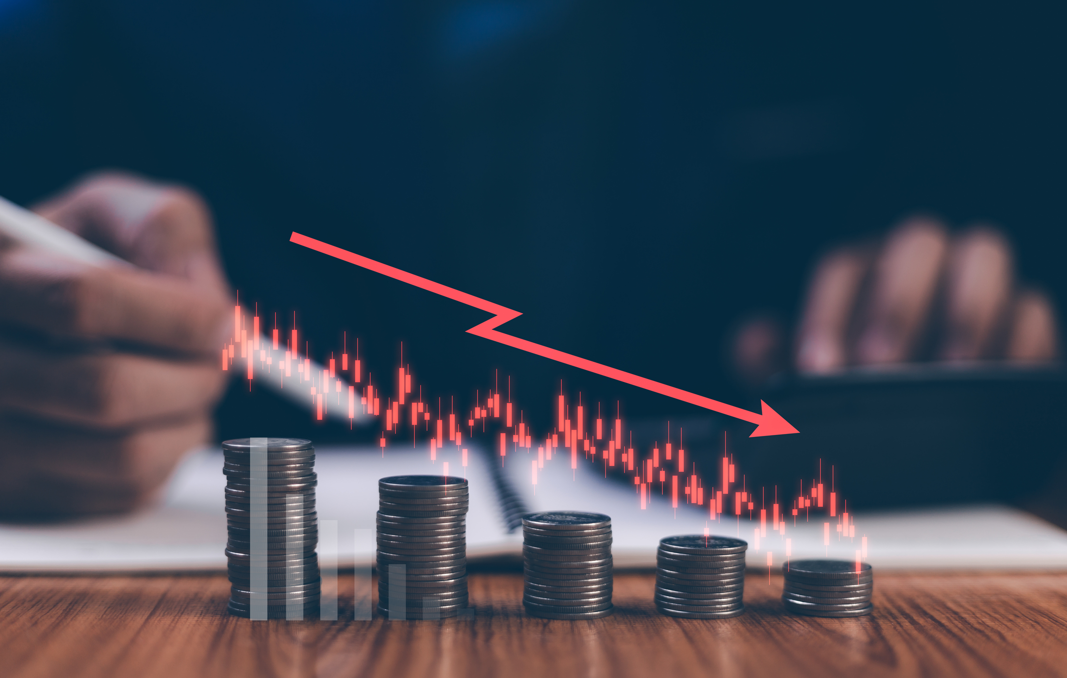 GRAFICE | Indicatorul sentimentului economic din UE, în scădere pentru a treia lună consecutivă. Erste: Estimăm în continuare o recesiune în 2026