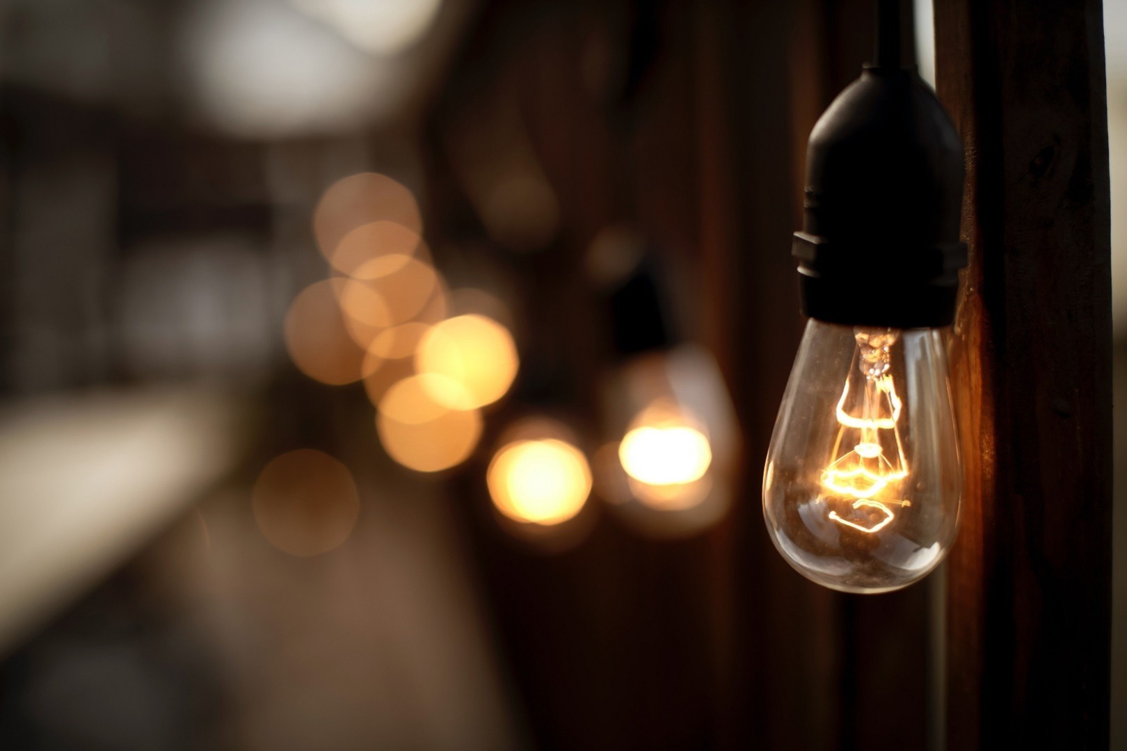 ANALIZĂ. Intrăm în iarnă cu cel mai şubred Sistem Energetic, de decenii